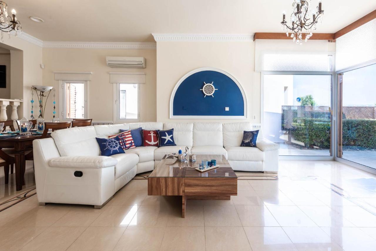 Tequila Sunrise By Ezoria Villas Coral Bay Exterior foto